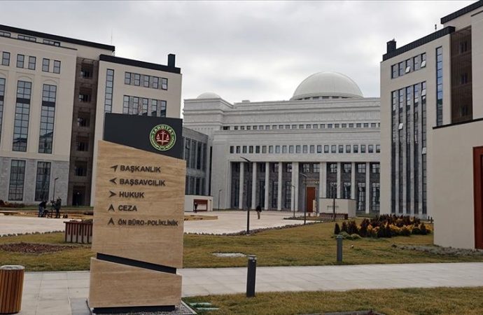 Yargıtay’dan kötü haber: Casus yazılımla eşinin yazışmalarını kaydetmişti