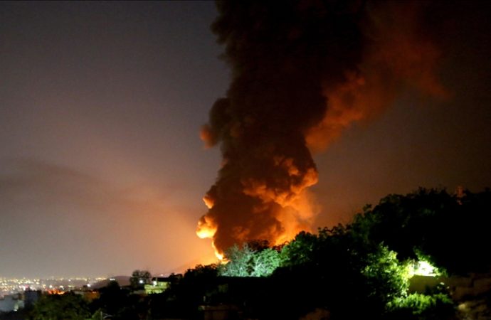 Ve Amerika savaşa girdi, İran’da üç tesisi dev bombalarla vurdu
