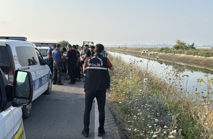 Kanala düşen bisikletini almak istedi, kayboldu