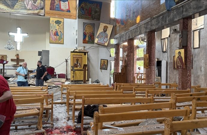 Şam’da kilise katliamı: Ayinde önce kalabalığı taradılar, sonra bomba patlattılar