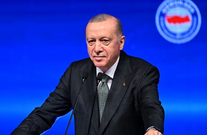 Erdoğan: İran’a yönelik saldırıların daha büyük bir felakete dönüşmemesi için yoğun çaba harcıyoruz