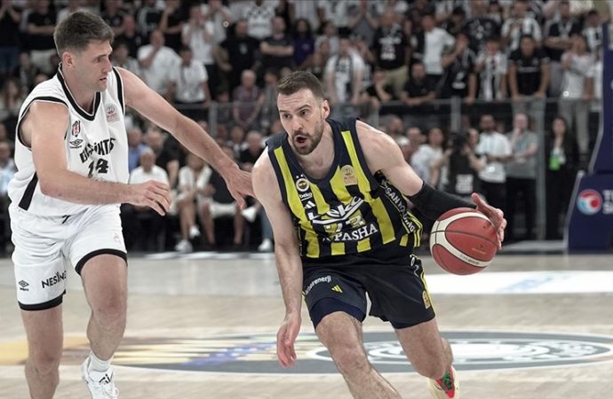 Fenerbahçe, Beşiktaş’ı evinde yendi, seriyi 3-1 yaptı