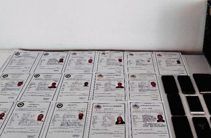 Dolandırıcılar terfi etti: Kendilerini ‘general’ olarak tanıtıp 18 milyon lira dolandırdılar