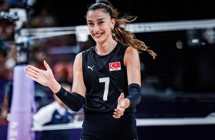 Milli Takım’da Hande Baladın şoku!