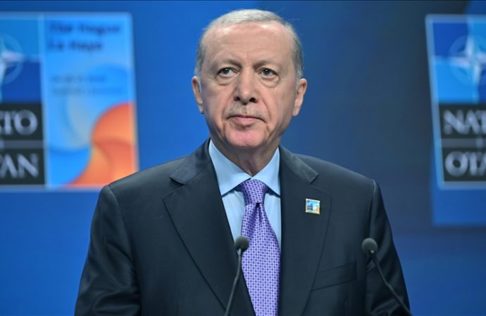Erdoğan:Trump akıllıdır, bana neyi sormayacağını bilir