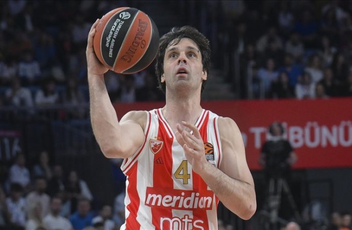Milos Teodosic 38 yaşında basketbolu bıraktı