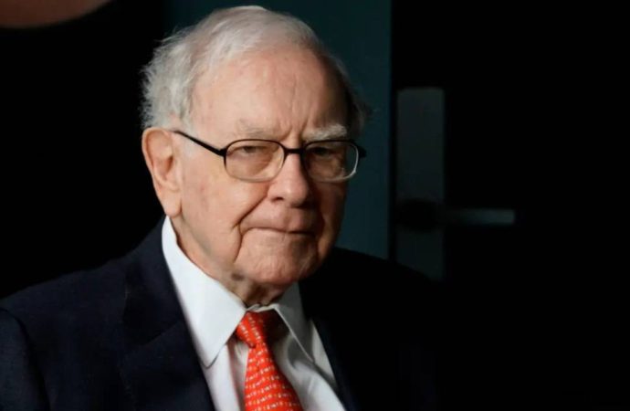 Warren Buffett rekor bağış yaptı, ‘fakirleşti’