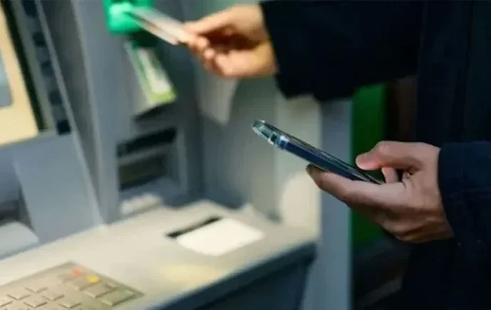Banka hesabını arkadaşına verdi, başına neler geldi: 10 dosyada şüpheli, hapis cezası var
