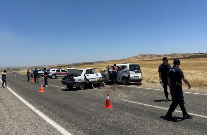 Adıyaman’da kafa kafaya facia: Dört kişi öldü