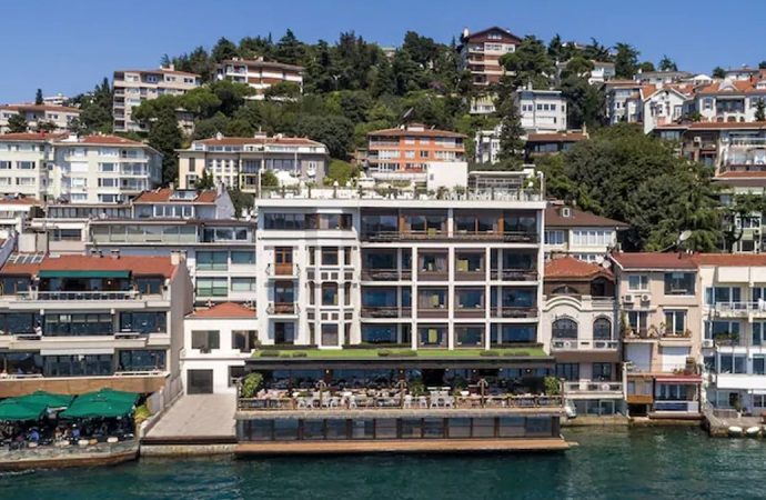 Boğazda Arnavutköy-Bebek hattında yıkım kararları: Bebek Oteli de kaçamadı