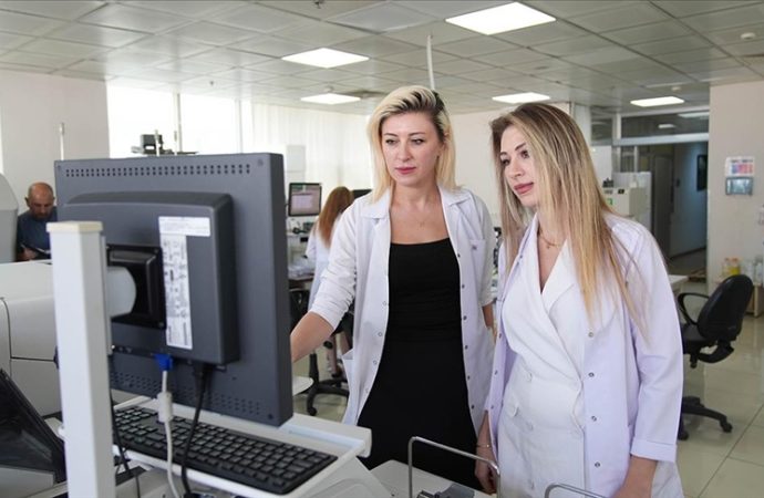Doktor kardeşler aynı hastanede: Ablam benim öğretmenim