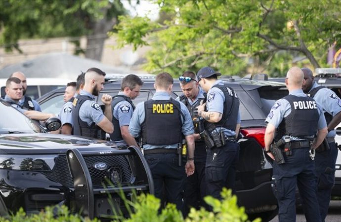 Amerika’da şimdi de siyasi cinayetler başladı