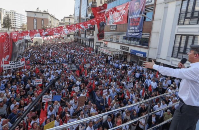 CHP seçim kampanyasında gibi: Bir haftada dört büyük miting