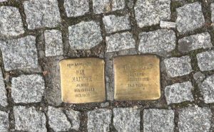 Berlin’de hakimler varsa başka yerlerde yok mu?