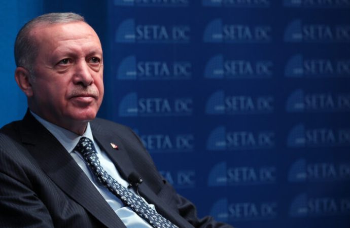 Her 10 Türkten kaçı ‘Erdoğan dönemi devam etmeli’ diyor?