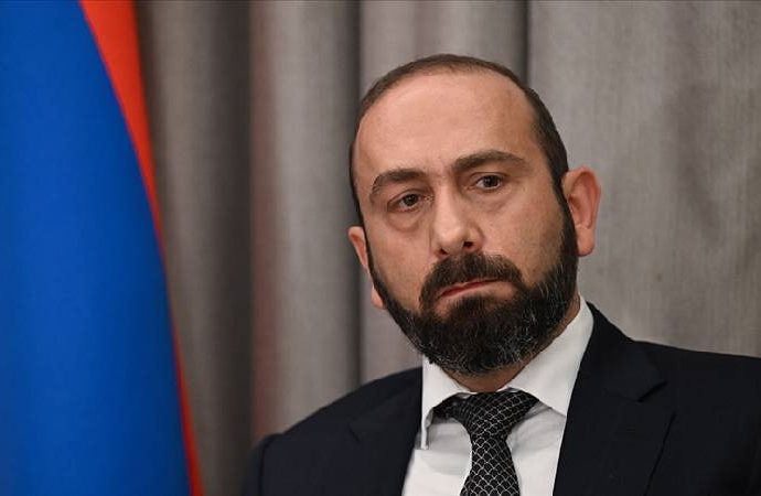 Ermenistan Dışişleri Bakanı Mirzoyan’dan Rus mevkidaşı Lavrov’a: İç işlerimize karışmayın