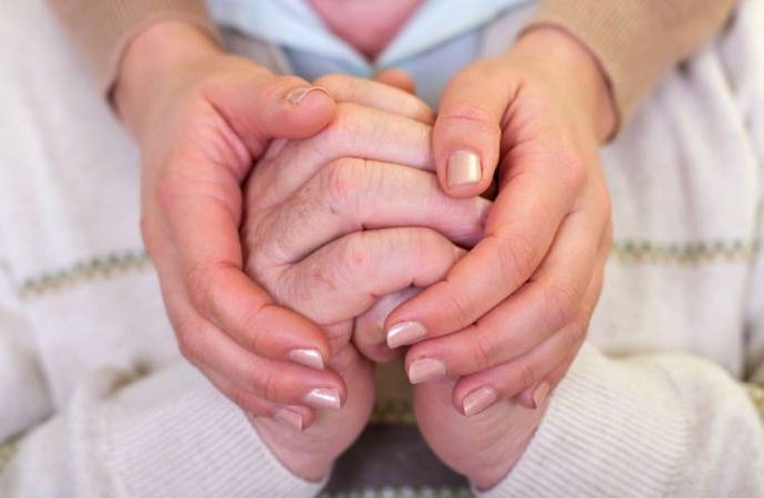 Yaşlılıkta en kötü şey yalnızlık: Uzmanlar depresyon ve Alzheimer’a karşı uyarıyor