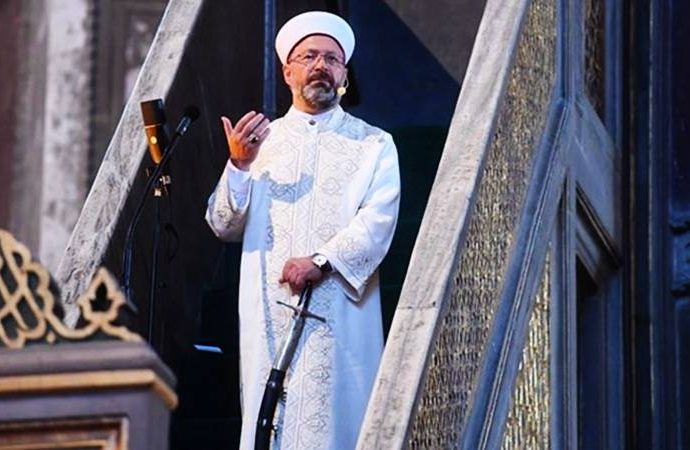 Diyanet İşleri Başkanlığı’ndan “Erbaş, ütücüsünü hacca götürdü” haberine açıklama: Personel, yatan hastaların kıyafetlerini, nevresim ve çarşaflarını yıkayıp ütülemektedir