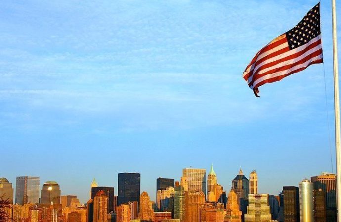 ‘Amerikan gururu’ 23 yılda yerlerde: Halkın yüzde 42’sinin umurunda bile değil