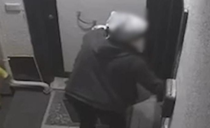 Şişli’de 3 günlük bebeğini canlı canlı çöpe attı! “Bakamıyordum” dedi