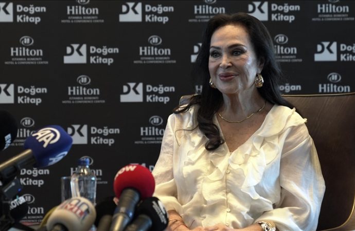 Bu kez söz sırası Türkan Şoray’da