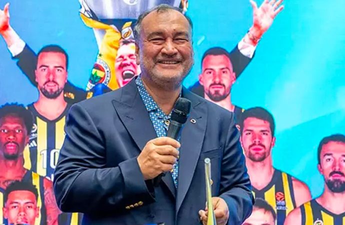 Murat Ülker Fenerbahçe için sahaya indi