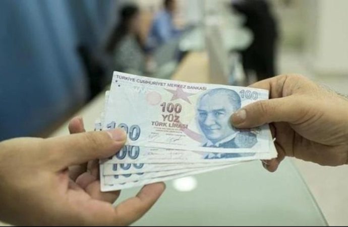 CHP’li vekil tek tek açıkladı: İşte dört maaş alan bürokratlar