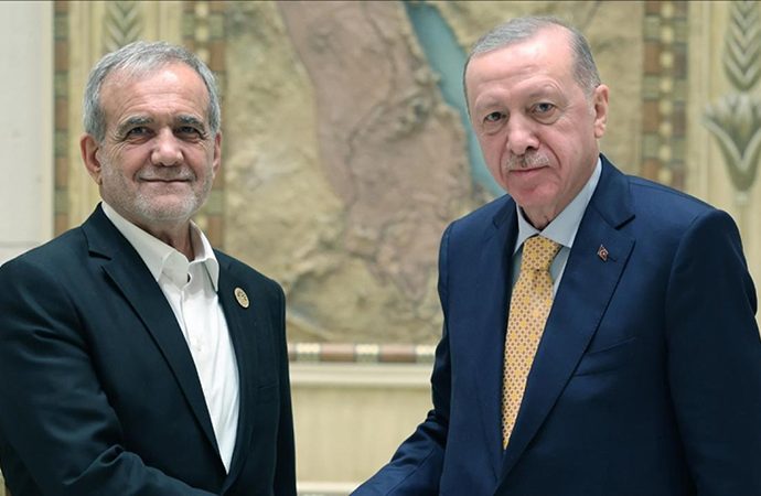 Erdoğan, İran Cumhurbaşkanı Pezeşkiyan ile görüştü