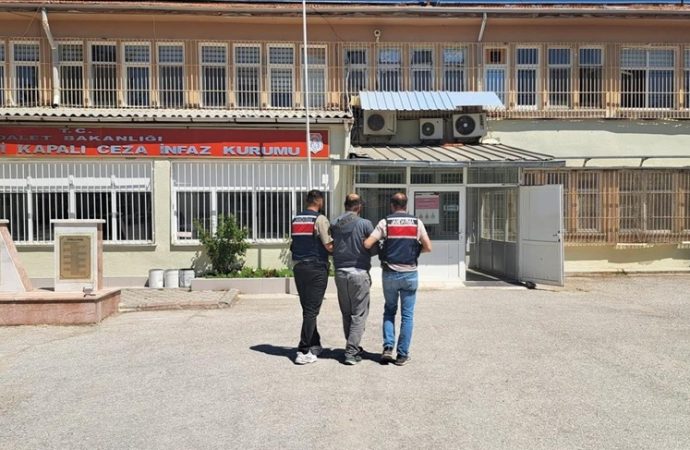 Kırmızı bültenle aranıyordu, Eskişehir’de yakalandı
