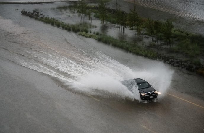 Teksas’ta önce şiddetli yağış, sonra sel: 24 kişi hayatını kaybetti