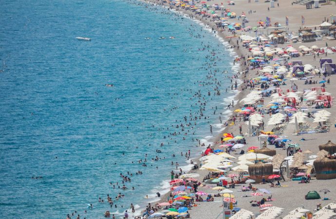 İnanılır gibi değil: Antalya’da deniz 10 yılda 7,5 santim yükseldi