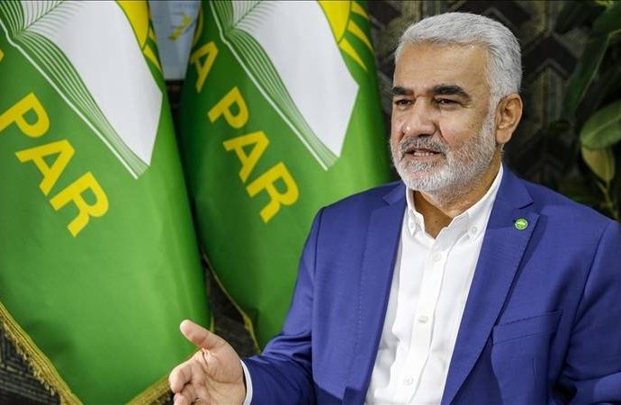 HÜDA PAR’dan ‘cuma namazı’ teklifi