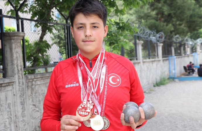 ‘Kafa karış’ ülkesinde bir ‘bocce’ şampiyonu: Üç yılda tam sekiz madalya kazandı