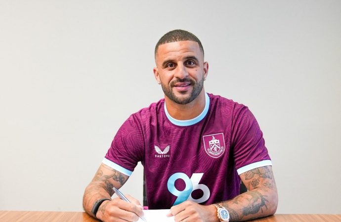 Fenerbahçe’nin gönlü vardı: Kyle Walker iki yıllık anlaşmaya imza attı