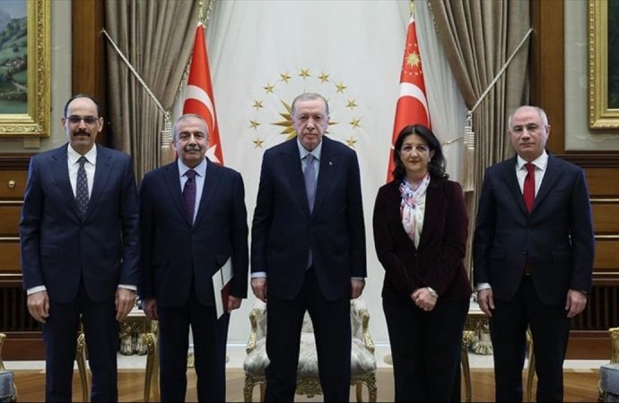 Erdoğan-DEM görüşmesi öncesi çarpıcı kulis: Silah bırakma törenine TÜSİAD ve MÜSİAD da davetli