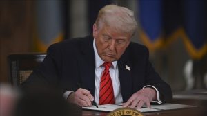 Trump ticaret savaşına geri döndü: Güney Kore ve Japonya dahil 12 ülkeye yüzde 25 vergi geliyor
