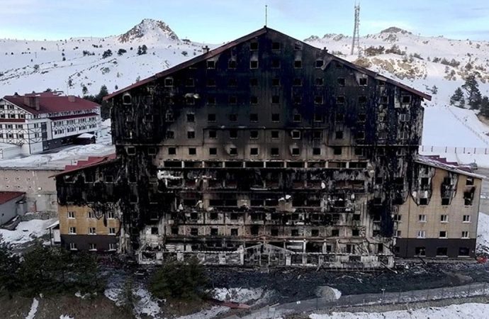 Kartalkaya yangını: İlk duruşma 15 saat sürdü, il özel idare sorumluluğu bakanlığa yükledi