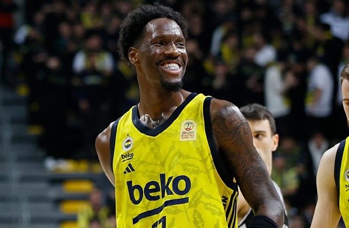 Fenerbahçe yıldızına resmen veda etti: Hayes-Davis NBA yolcusu