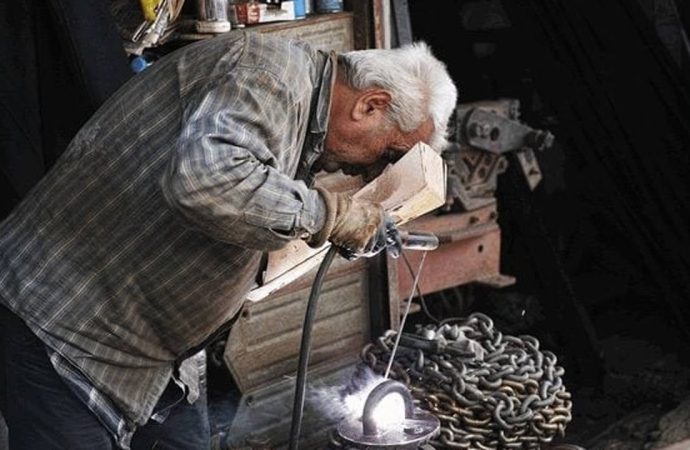 Dede ve nine mesaide: Yaşlıların işgücüne katılım oranı yüzde 13,1 oldu