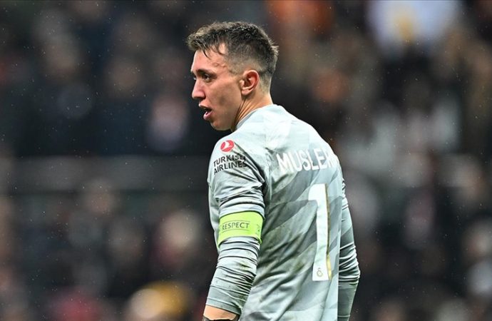 Muslera ilk maçında yenildi, kupayı da kaybetti