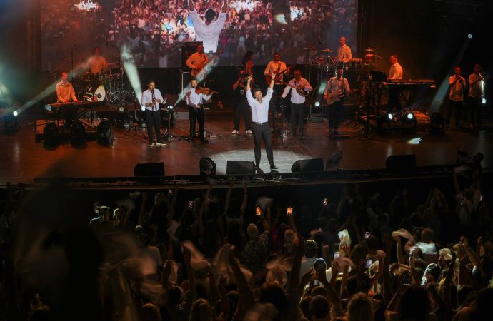 Yunan sanatçı Konstantinos Argiros ilk kez İstanbul’daydı