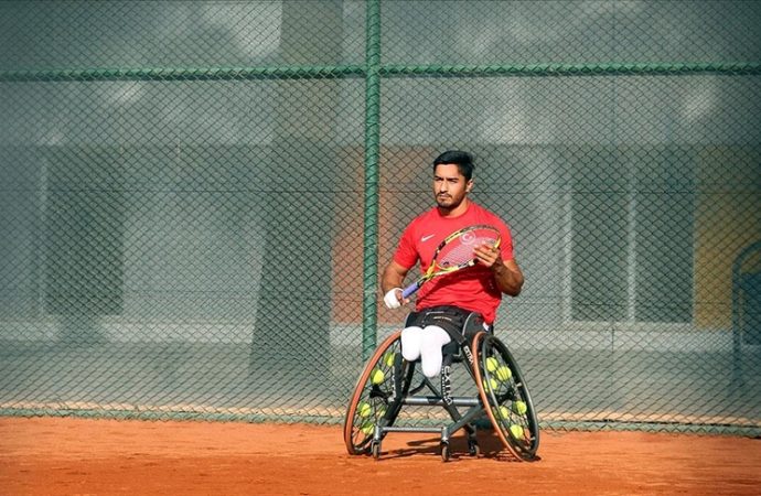Para tenisçi Ahmet Kaplan Wimbledon’da yarı finale yükseldi