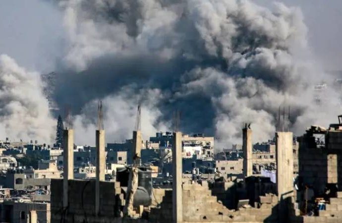 İsrail 24 saatte 180 hava saldırısı düzenledi
