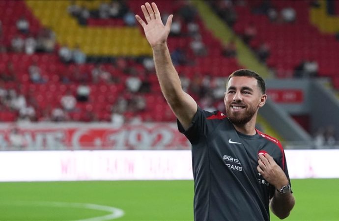 Beşiktaş, Orkun Kökçü’yü ilan etti