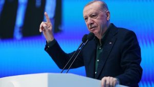AK Parti’nin yeni şarkısı: ‘Dünya Bizi Bekler’