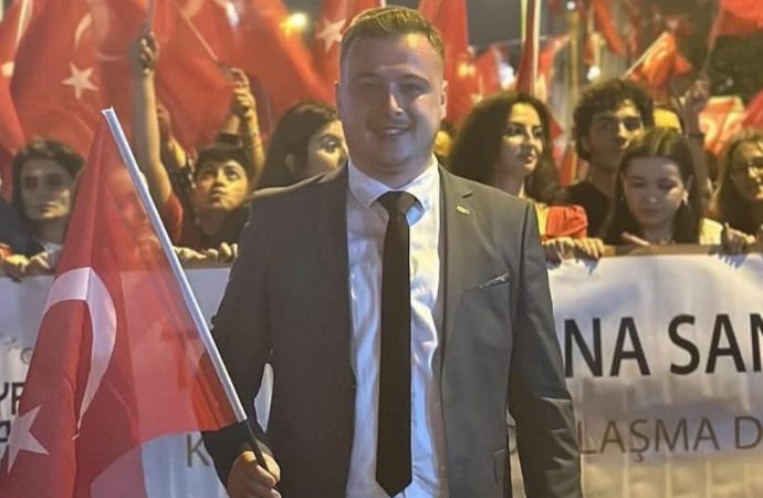 CHP’li Meclis Üyesi’ne Kurtlar Vadisi repliğiyle ölüm tehdidi!