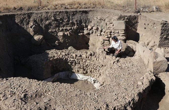 Uşaklı Höyük’te antik yemek kültürü de araştırılıyor: Hititler buğdayla ne yapardı?