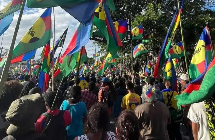 Yeni bir ülke kuruluyor: İmzalar atıldı, bayrağı belli oldu