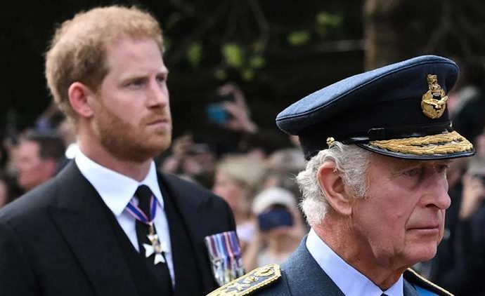 Sarayın ‘dolaylı’ barış müzakeresi: Charles ve Harry değil, yardımcıları görüştü