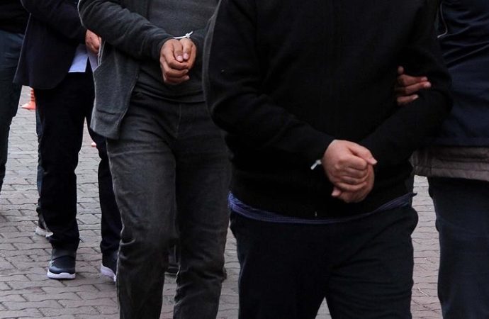Yedi FETÖ’cü MİT, jandarma ve emniyet operasyonuyla yakalandı